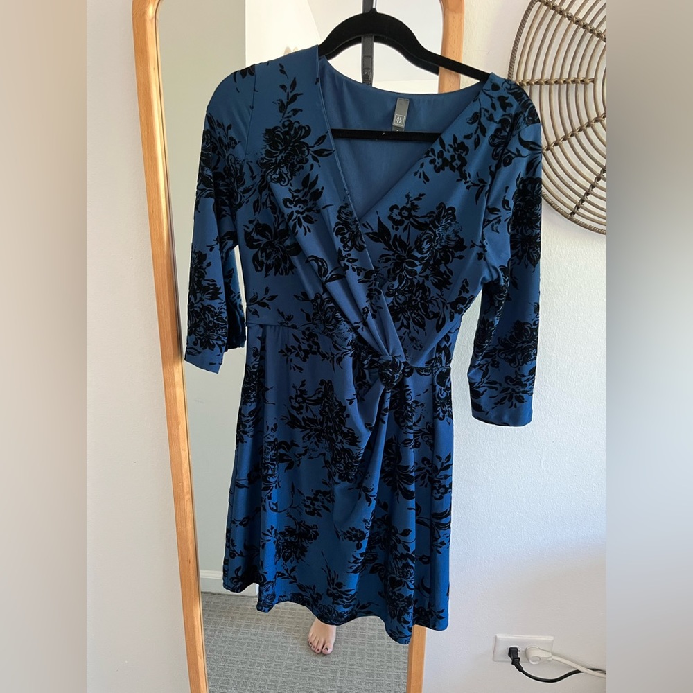 Women’s dress